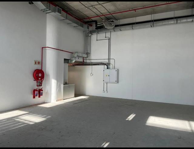 RETAIL PROPERTY TO RENT IN PAARDEN EILAND